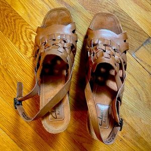 Clarks Artisan leather block heel with slingback sandals 9M, tan